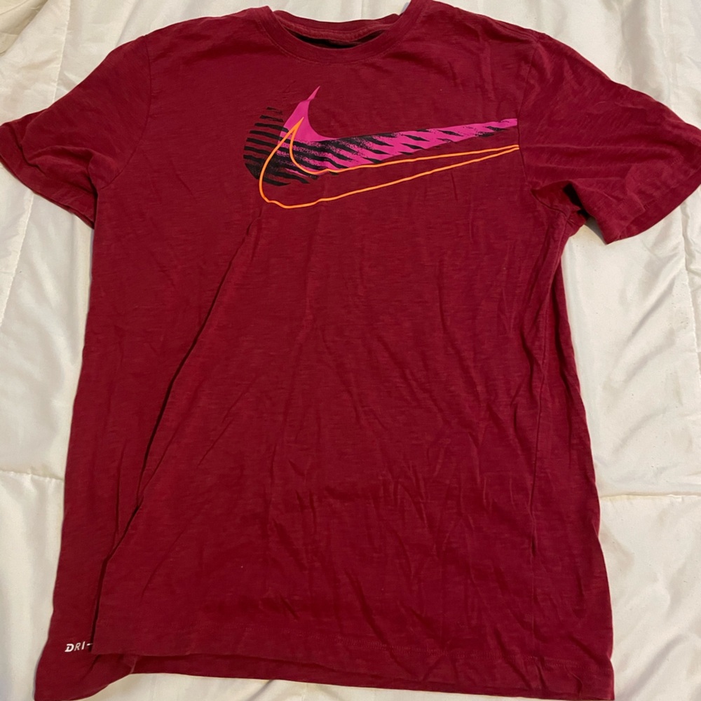 Nike t-shirt